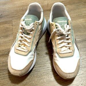 Reebok Classic nylon